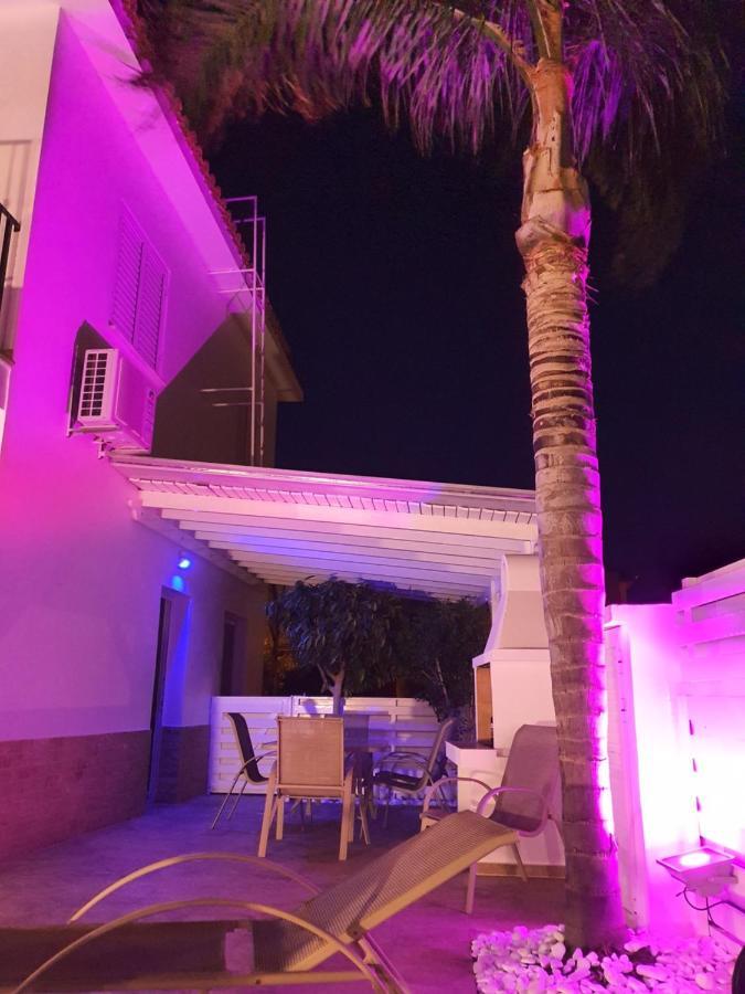 וילה Sea View With Private Pool